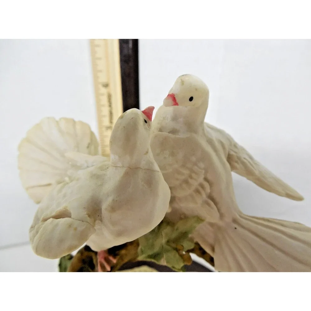 Vintage White Courtship Doves Figurine Statue Signed PUCCI 4.75 in tall